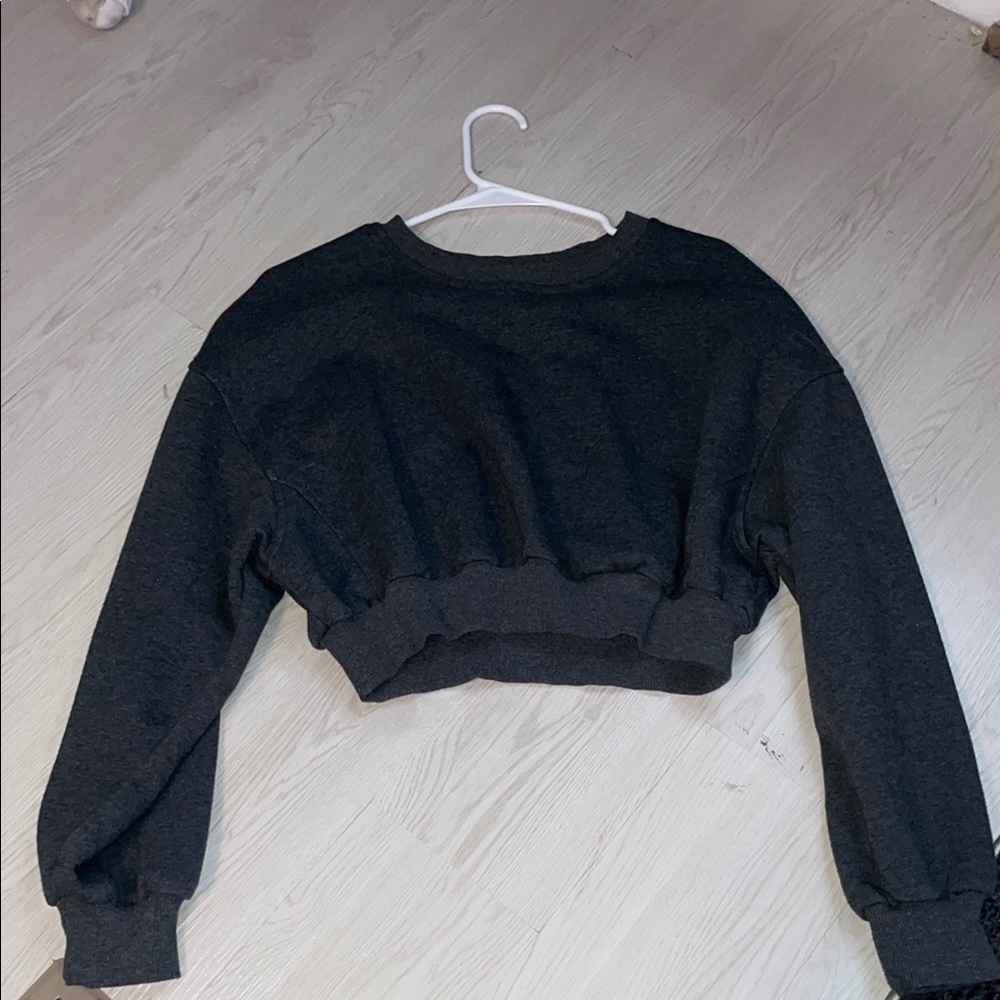 Women's Black Cropped Sweatshirt
